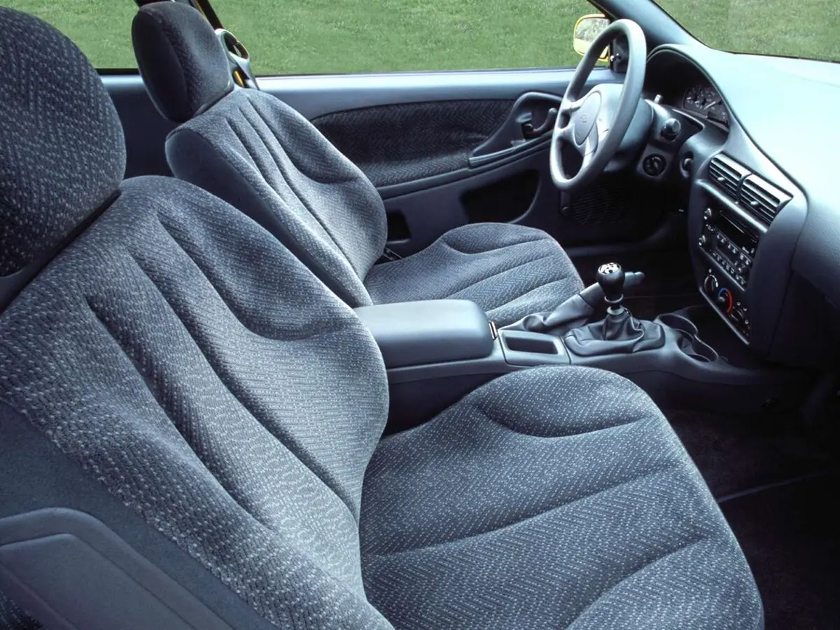 Chevrolet Cavalier III Купе — сүрөт 7