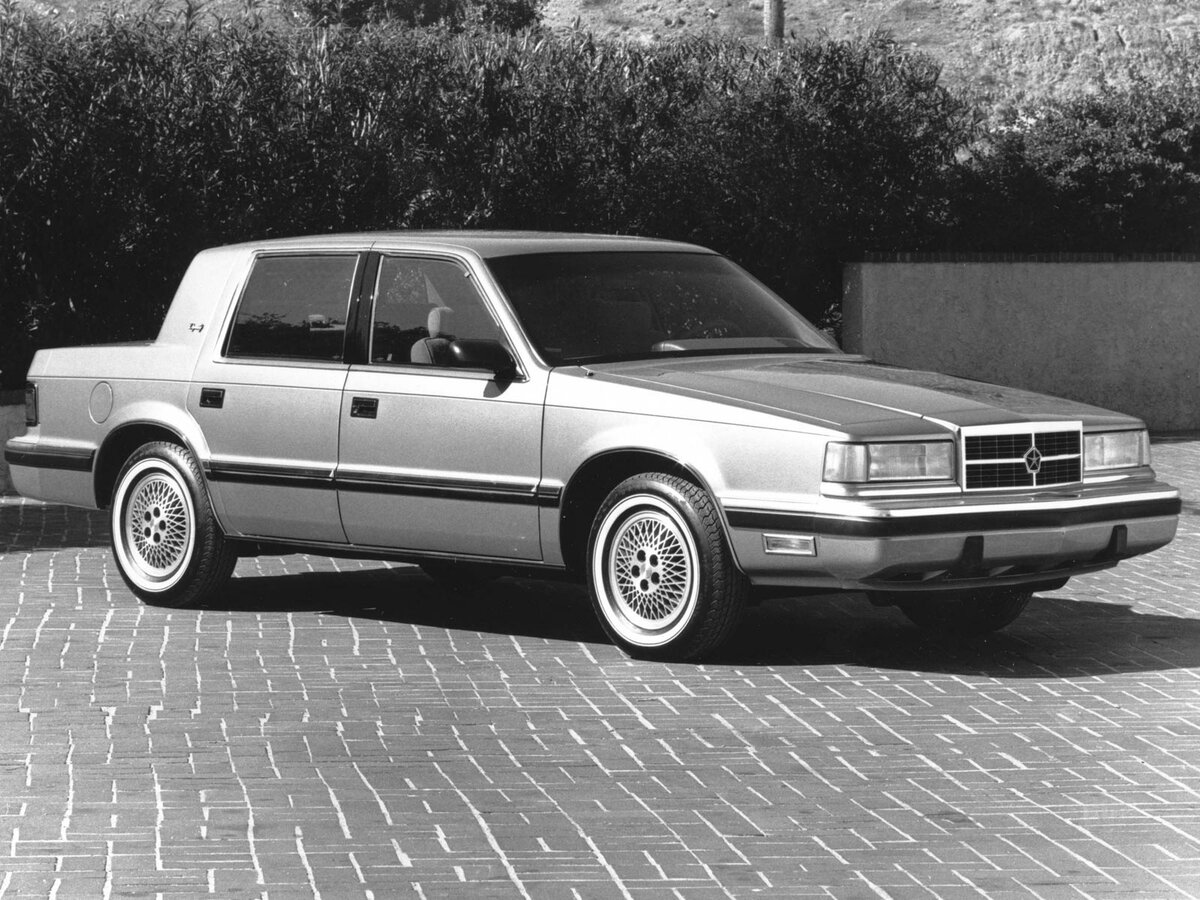 Chrysler Dynasty 1988 – 1993 Седан — фото 2