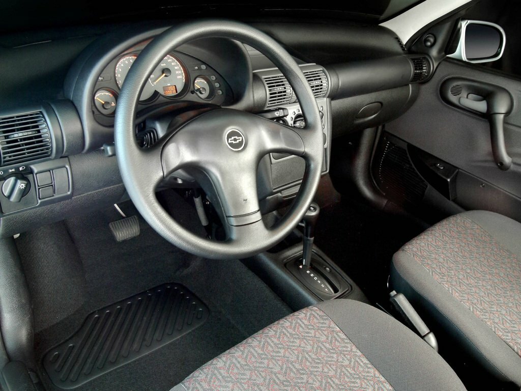 Chevrolet Corsa 1994 – 2001 Седан — фото 4