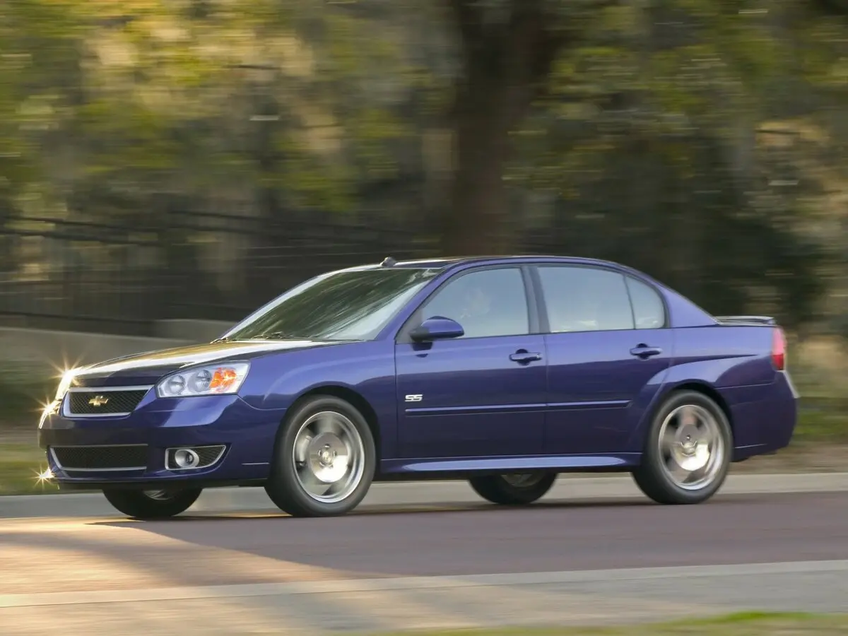 Chevrolet Malibu VI Рестайлинг Седан — сүрөт 3