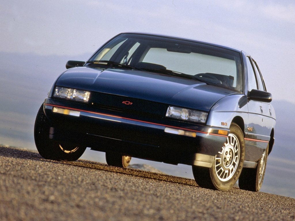 Chevrolet Corsica 1987 – 1996 Седан — фото 3
