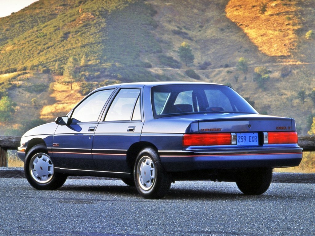 Chevrolet Corsica 1987 – 1996 Седан — фото 4