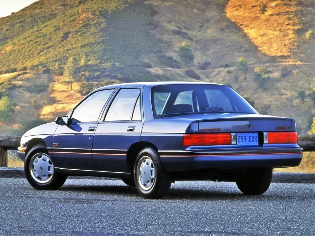Chevrolet Corsica 1987 – 1996 Седан — сүрөт 4