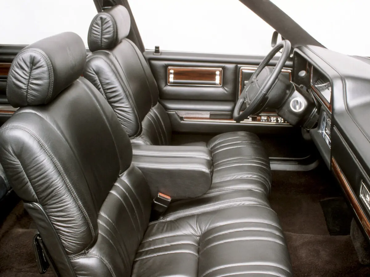 Chrysler Imperial VII Седан — сүрөт 3