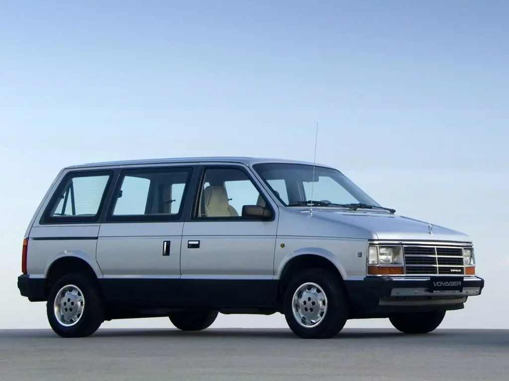 Chrysler Voyager I Минивэн — сүрөт 2