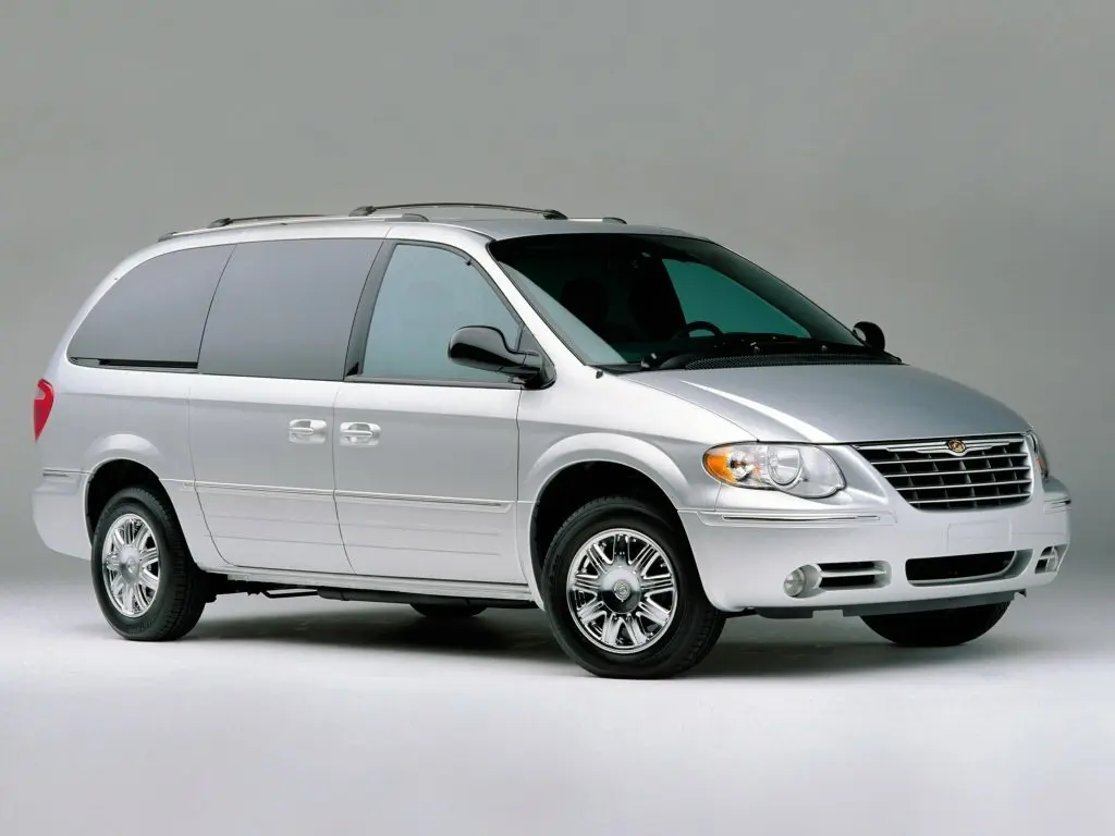 Chrysler Town & Country IV Рестайлинг