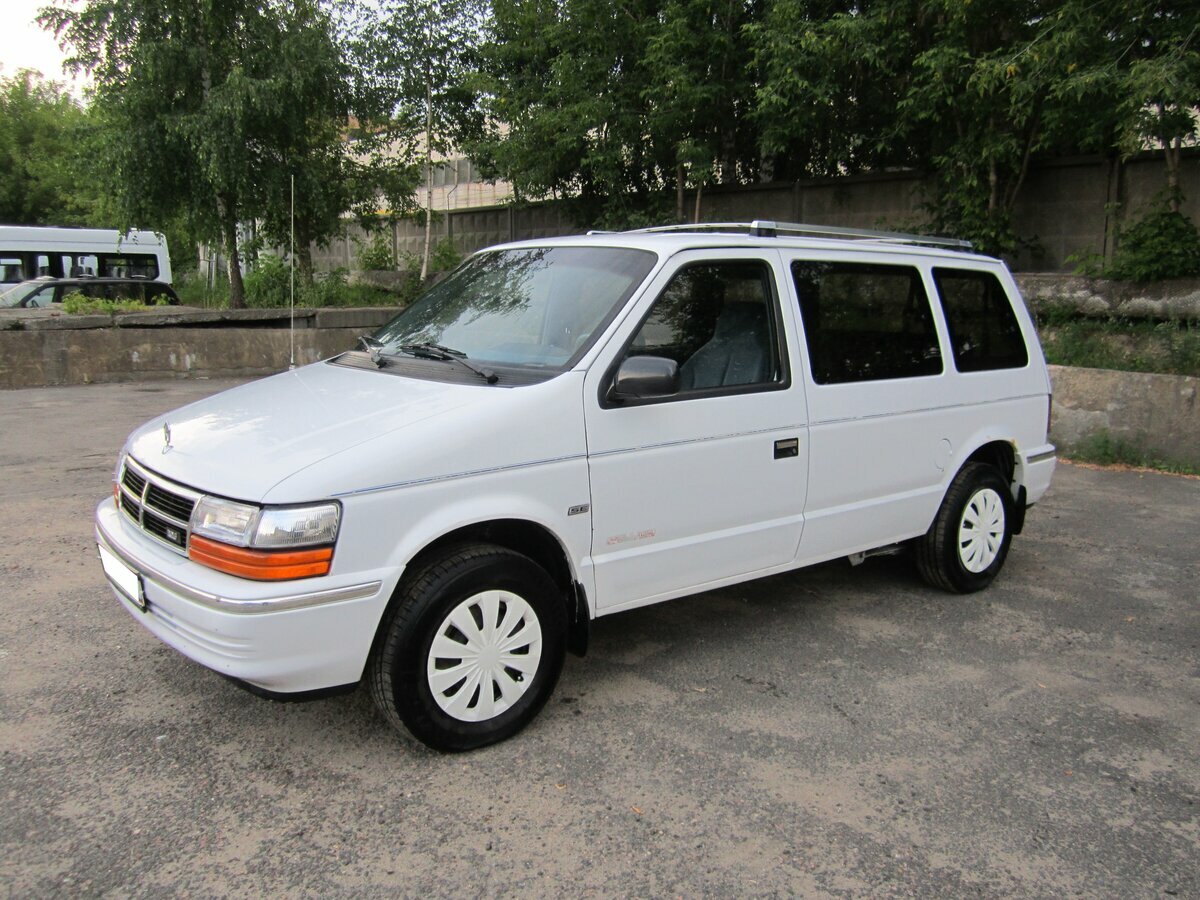 Chrysler Voyager II Минивэн — фото 3