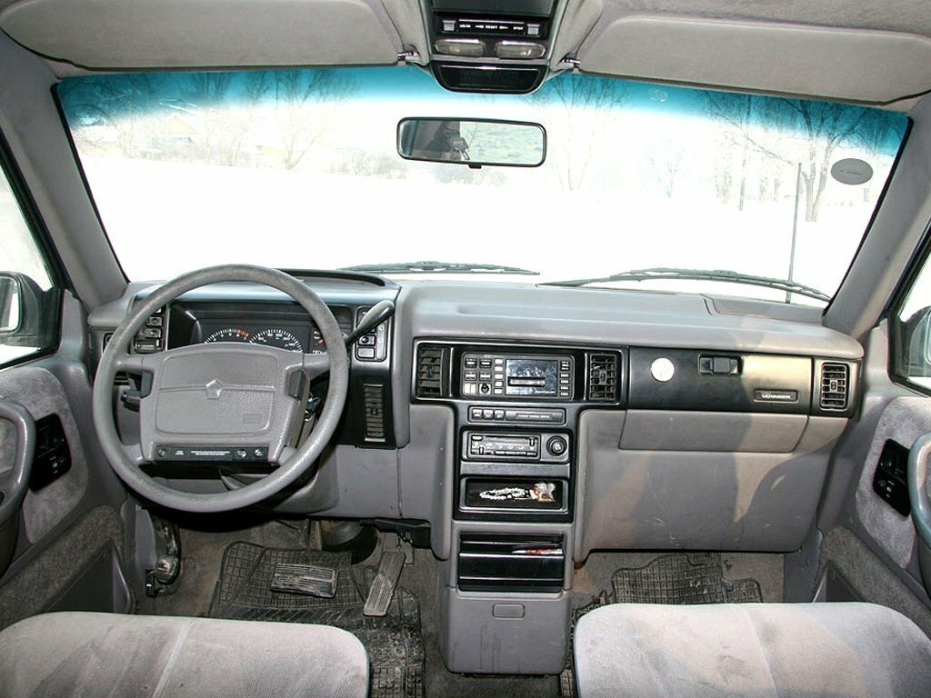 Chrysler Voyager II Минивэн — фото 7