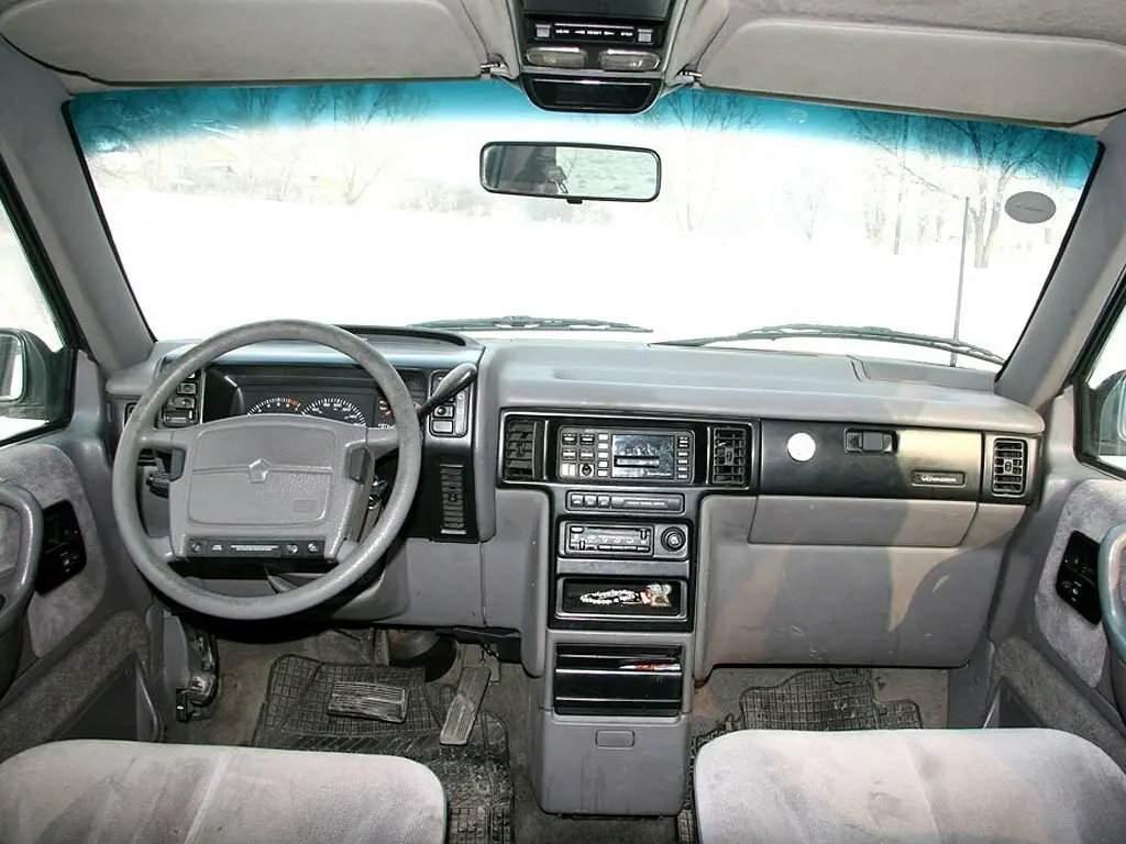 Chrysler Voyager II Минивэн — 照片 6