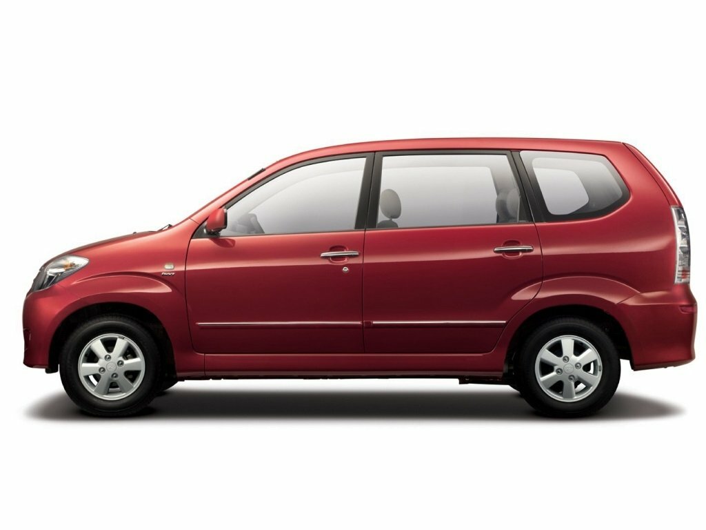 Daihatsu Xenia 2003 – 2011 Компактвэн — фото 2