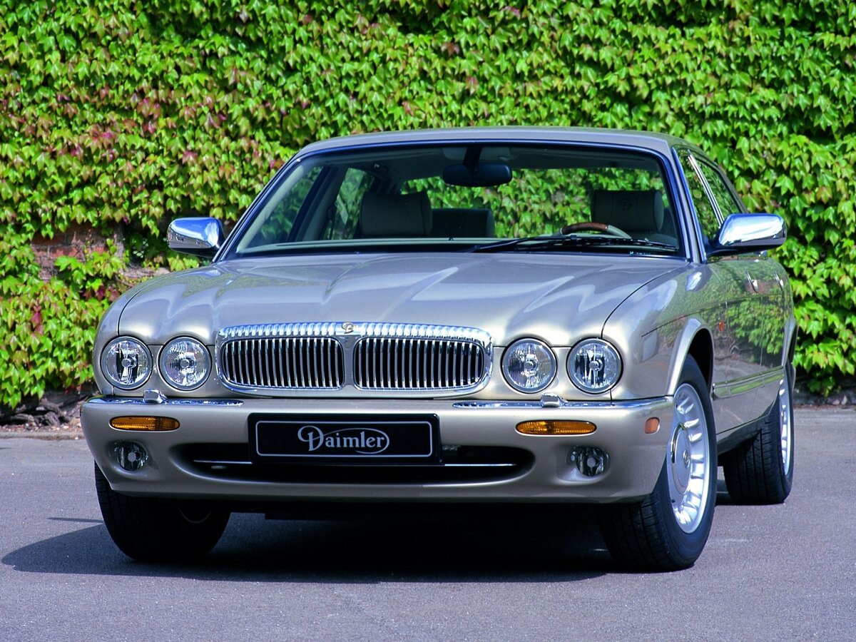 Daimler X308 1997 – 2003 Седан — фото 3
