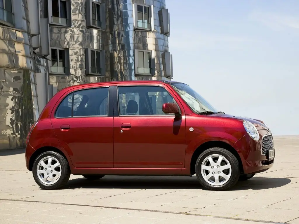 Daihatsu Mira Gino II Хэтчбек 5 дв. — photo 2