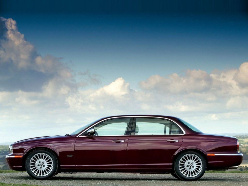 Daimler X350 2005 – 2009 Седан — фото 2