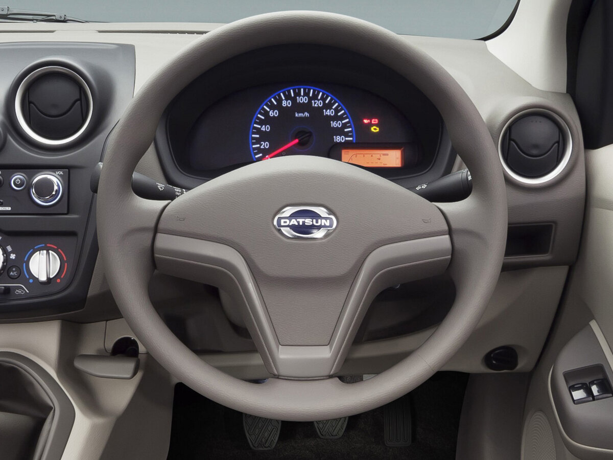 Datsun GO+ 2014 – 2022 Компактвэн — фото 9