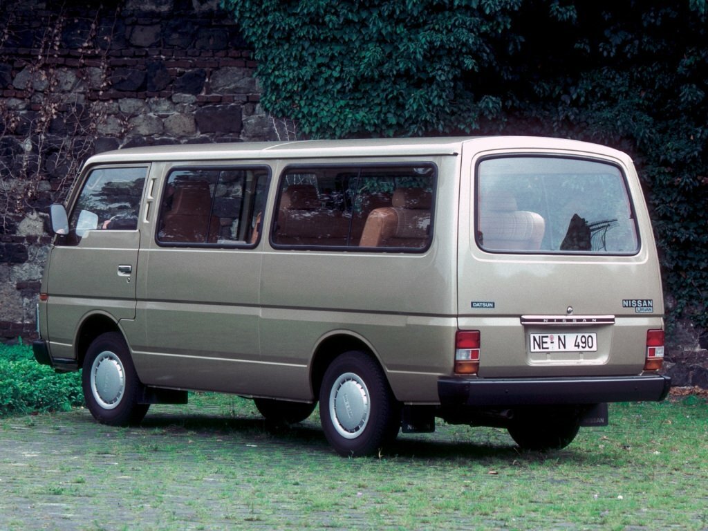 Datsun Urvan E23 Минивэн — фото 4
