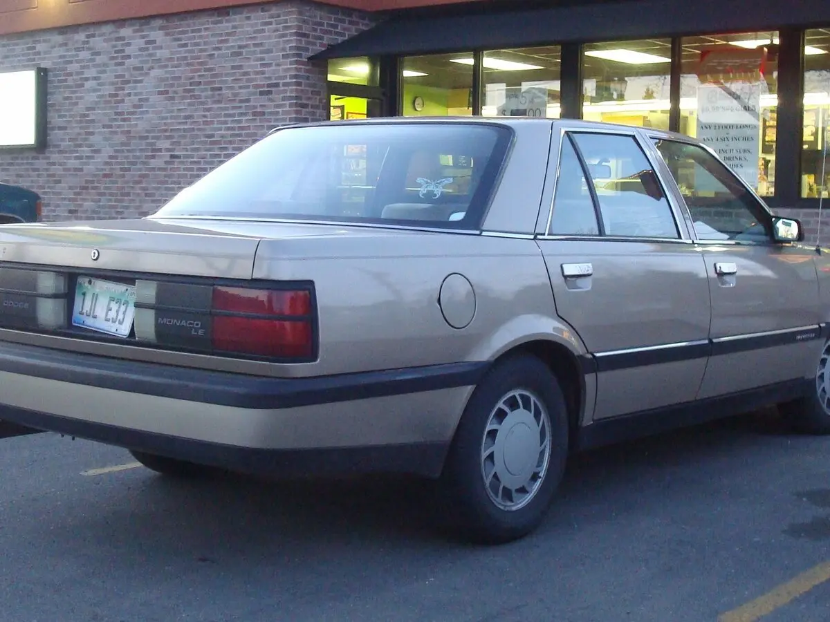 Dodge Monaco V Седан — photo 3