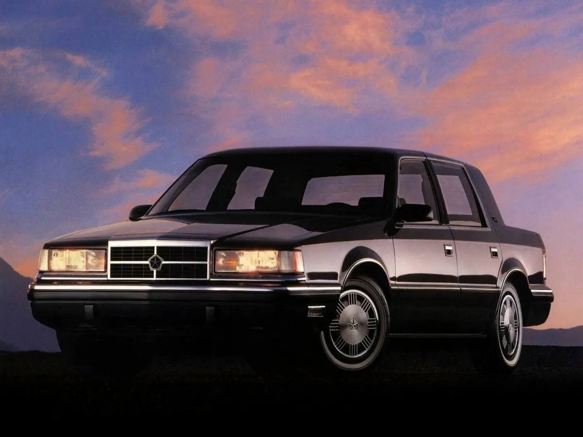 Dodge Dynasty 1987 – 1993 Седан — photo 3