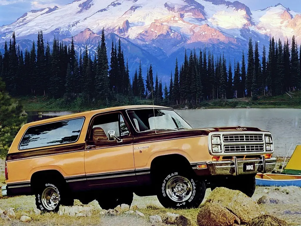 Dodge Ramcharger I Внедорожник 3 дв. — сүрөт 2
