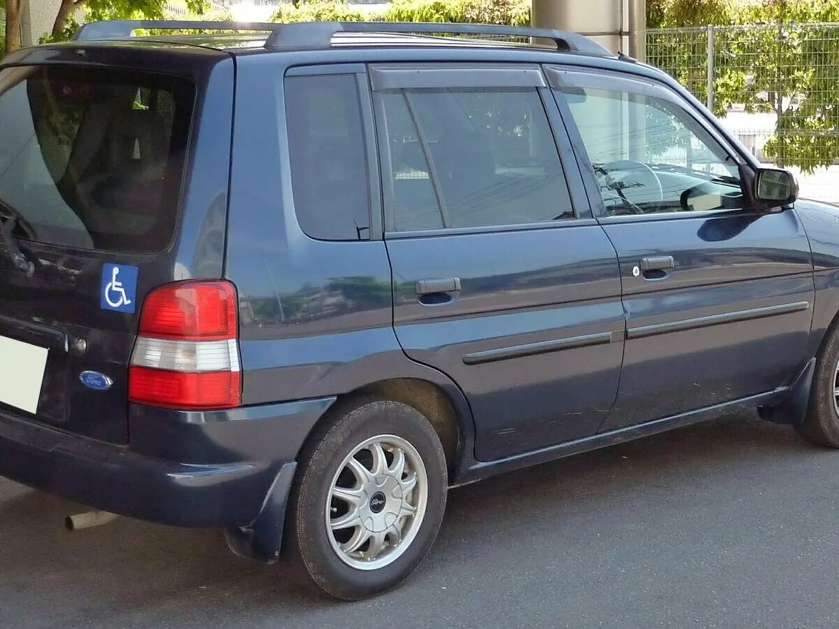 Ford Festiva III Хэтчбек 5 дв. — сүрөт 3