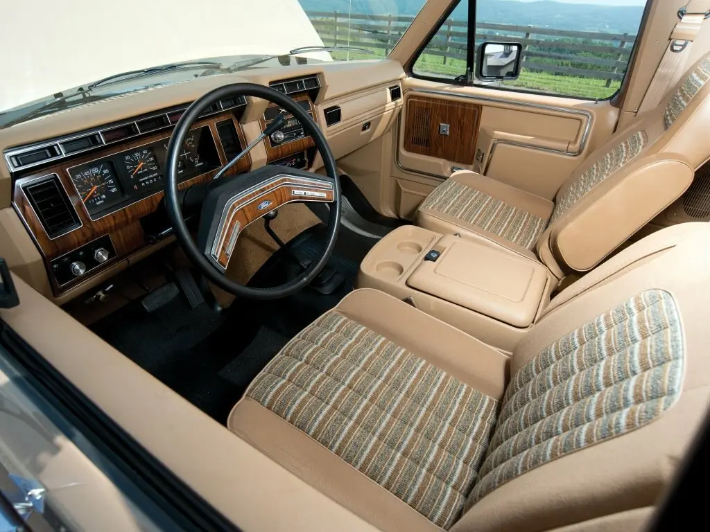 Ford Bronco III Внедорожник 3 дв. — photo 5
