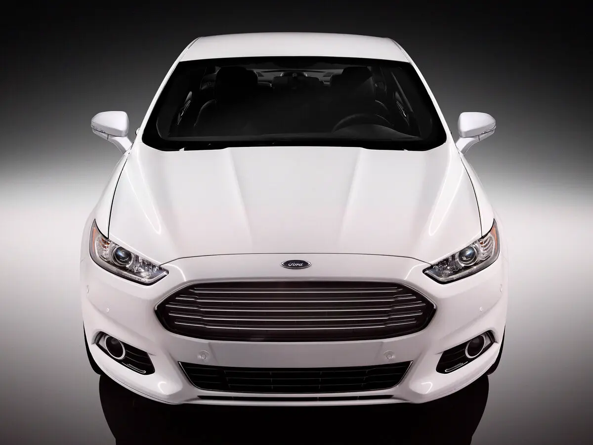 Ford Fusion (North America) II Седан — сүрөт 3