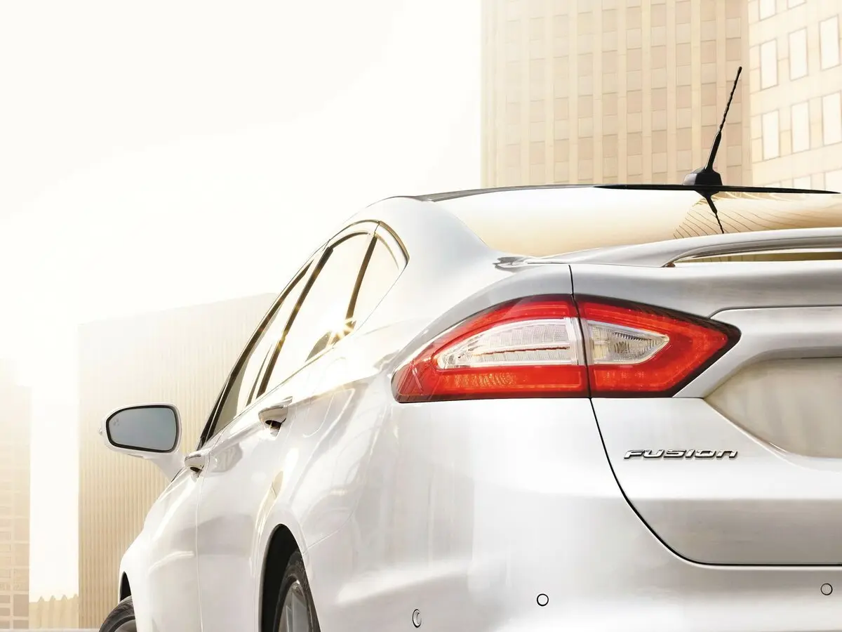 Ford Fusion (North America) II Седан — сүрөт 15