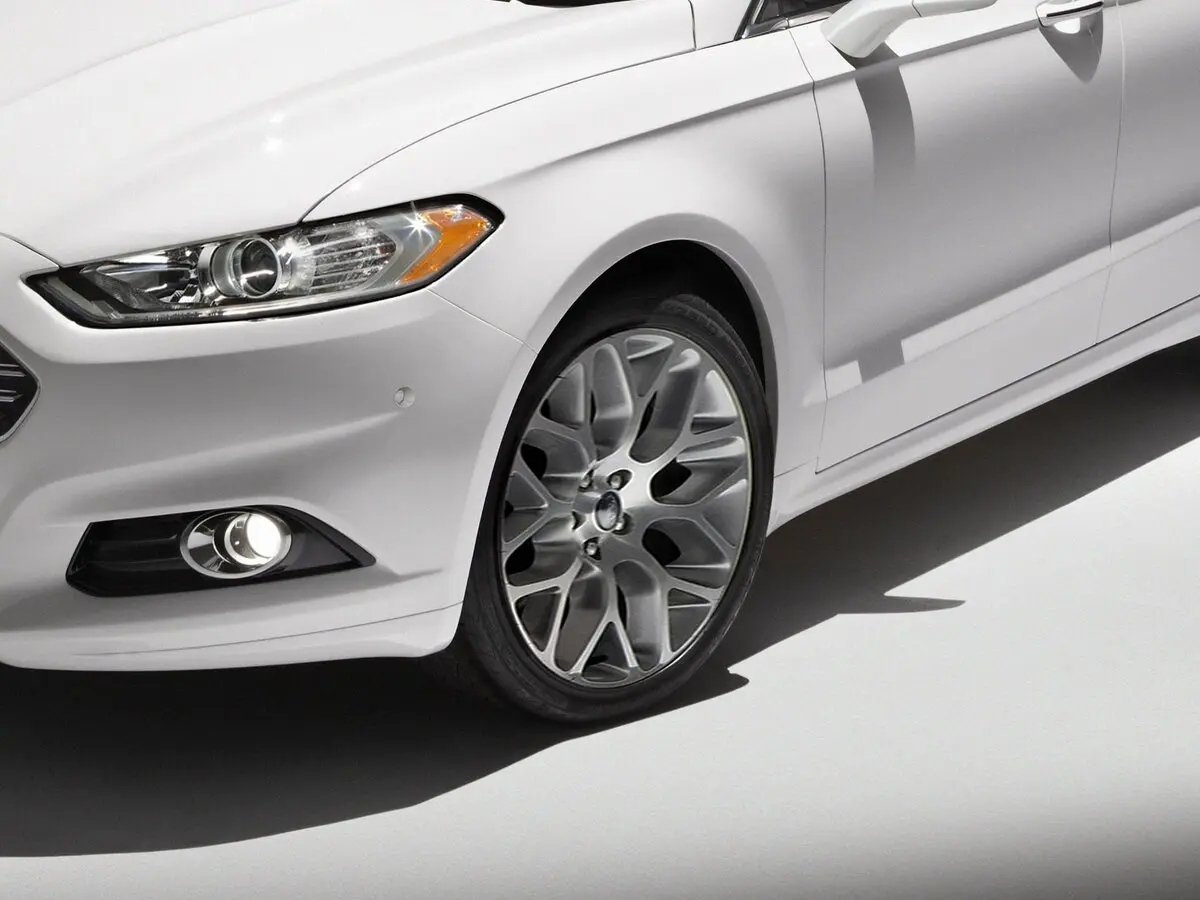 Ford Fusion (North America) II Седан — сүрөт 18
