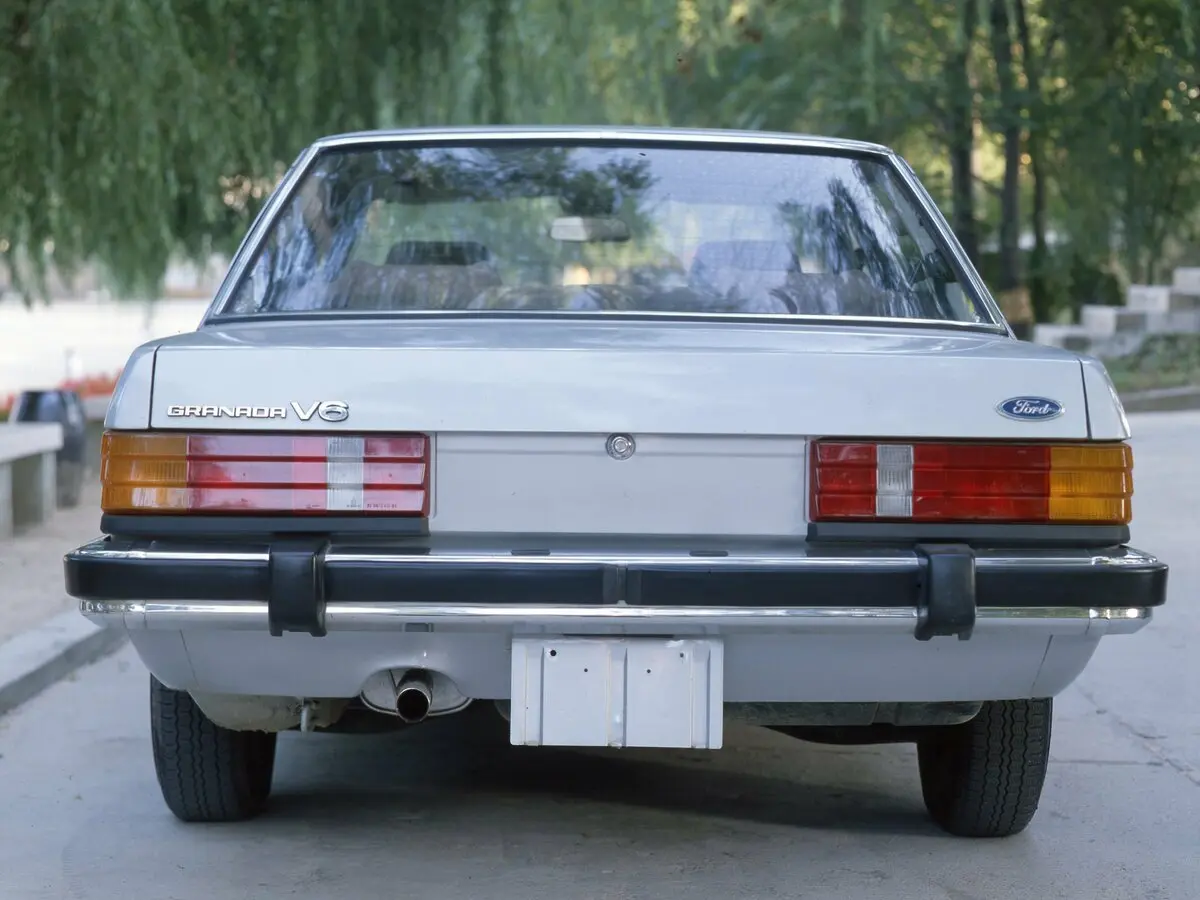 Ford Granada II Седан — сүрөт 4
