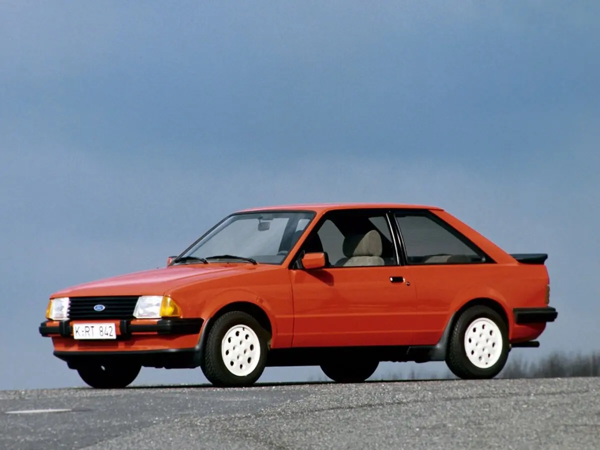 Ford Escort III Хэтчбек 3 дв. — сүрөт 2