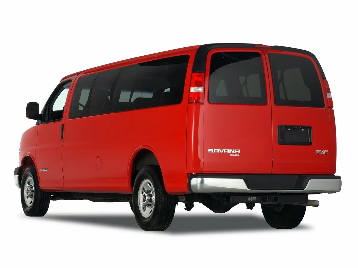 GMC Savana I Рестайлинг Минивэн — photo 4