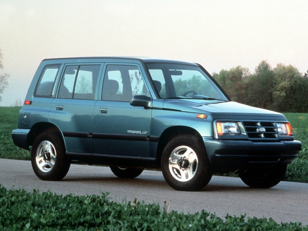 Geo Tracker 1989 – 1998 Внедорожник 5 дв.