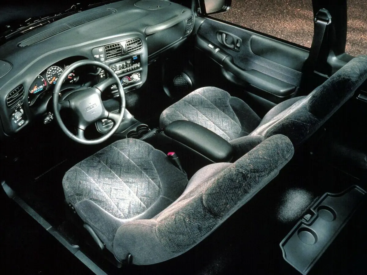 GMC Sonoma II(GMT400) Пикап Полуторная кабина — сүрөт 3