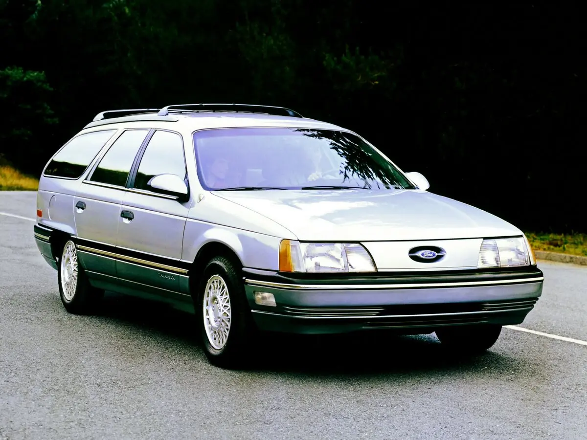Ford Taurus I Универсал 5 дв. — photo 3