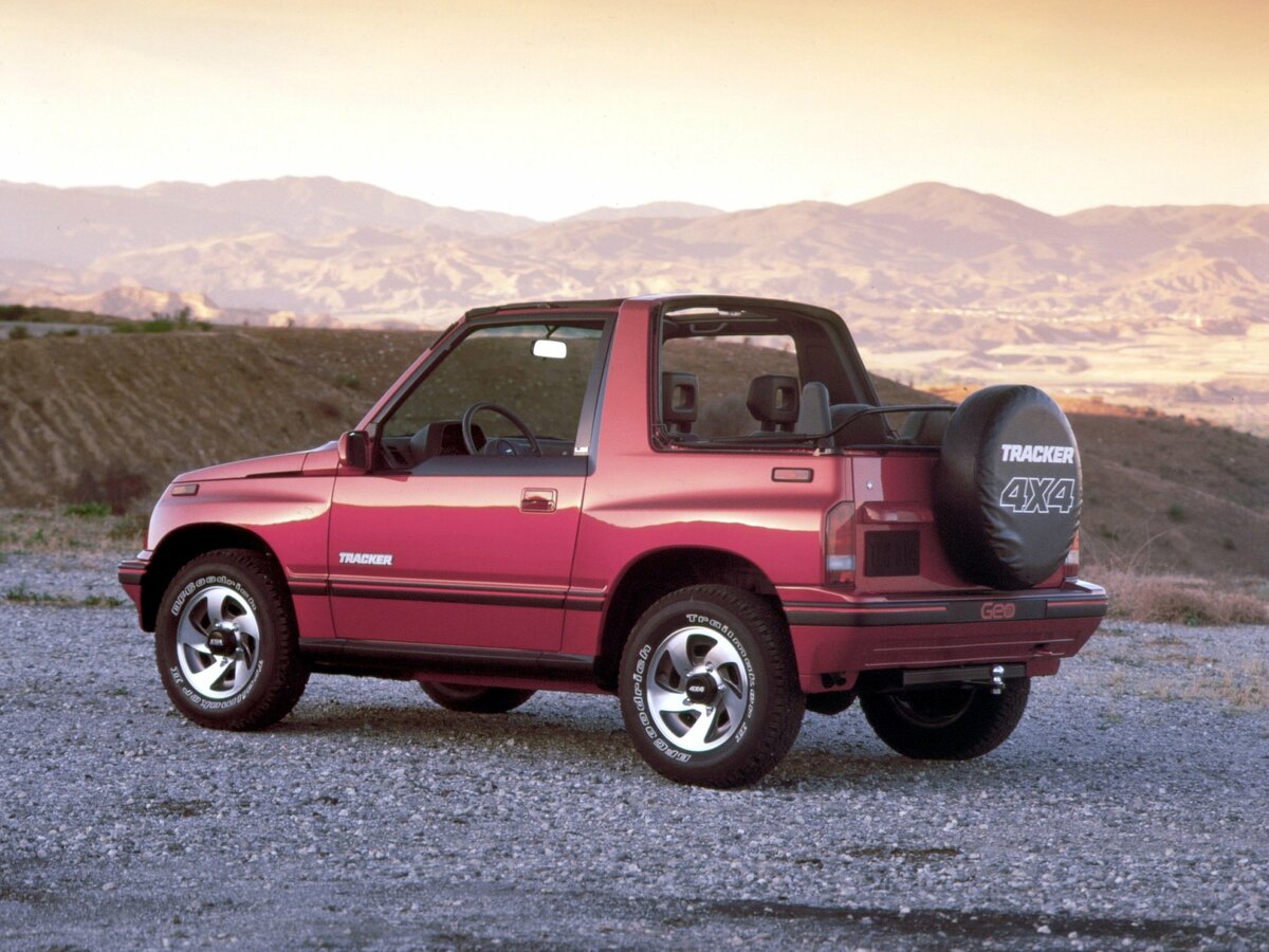 Geo Tracker 1989 – 1998 Внедорожник открытый — фото 3