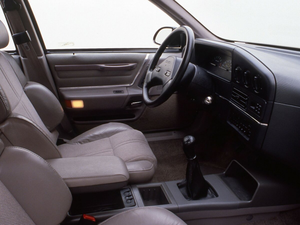 Ford Taurus I Седан