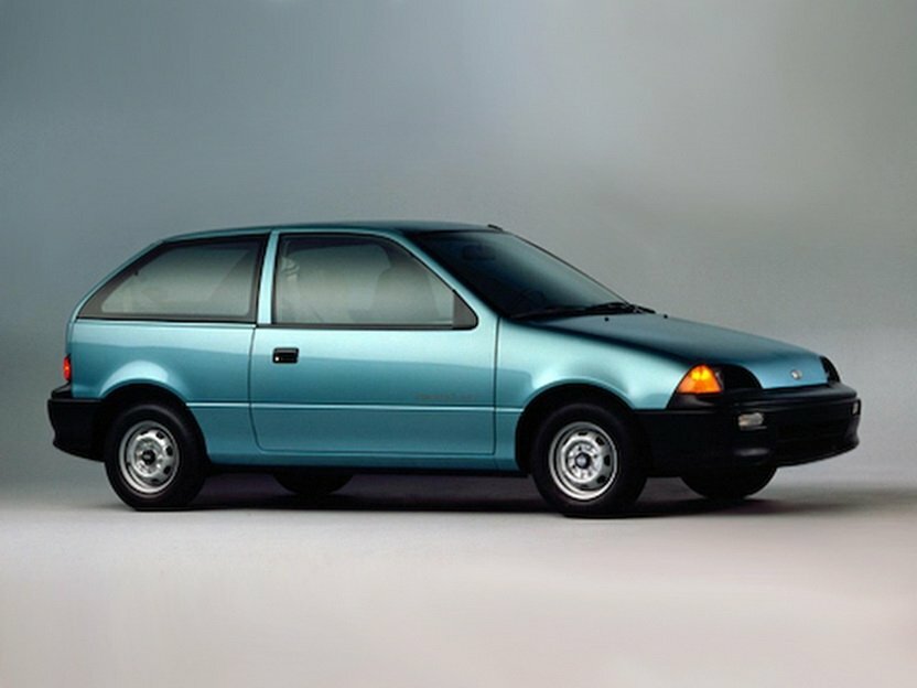 Geo Metro 1989 – 1997 Хэтчбек 3 дв. — фото 2