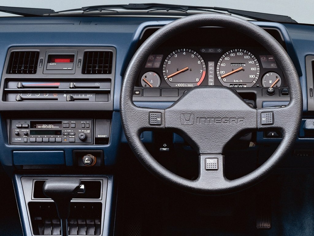 Honda Integra I Седан — фото 3