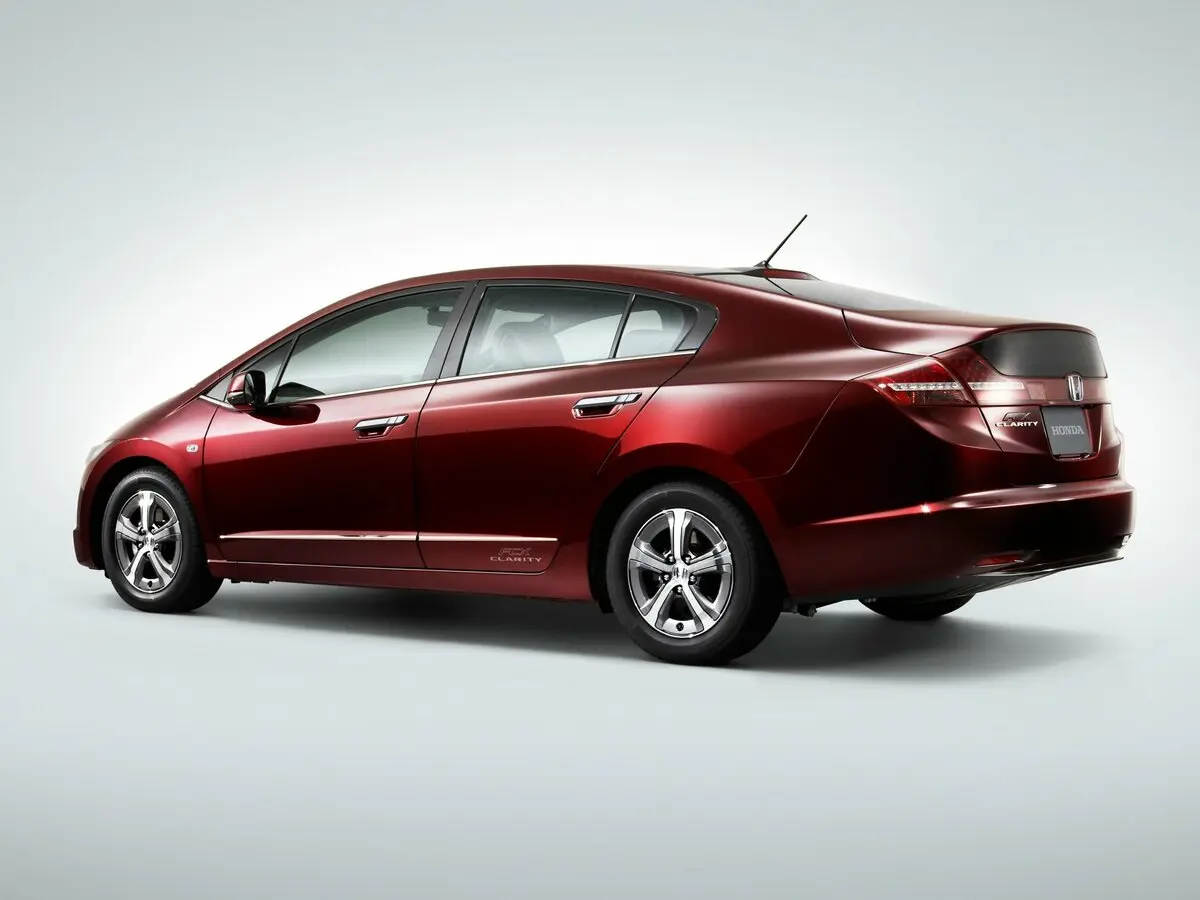 Honda Clarity I Седан — сүрөт 2