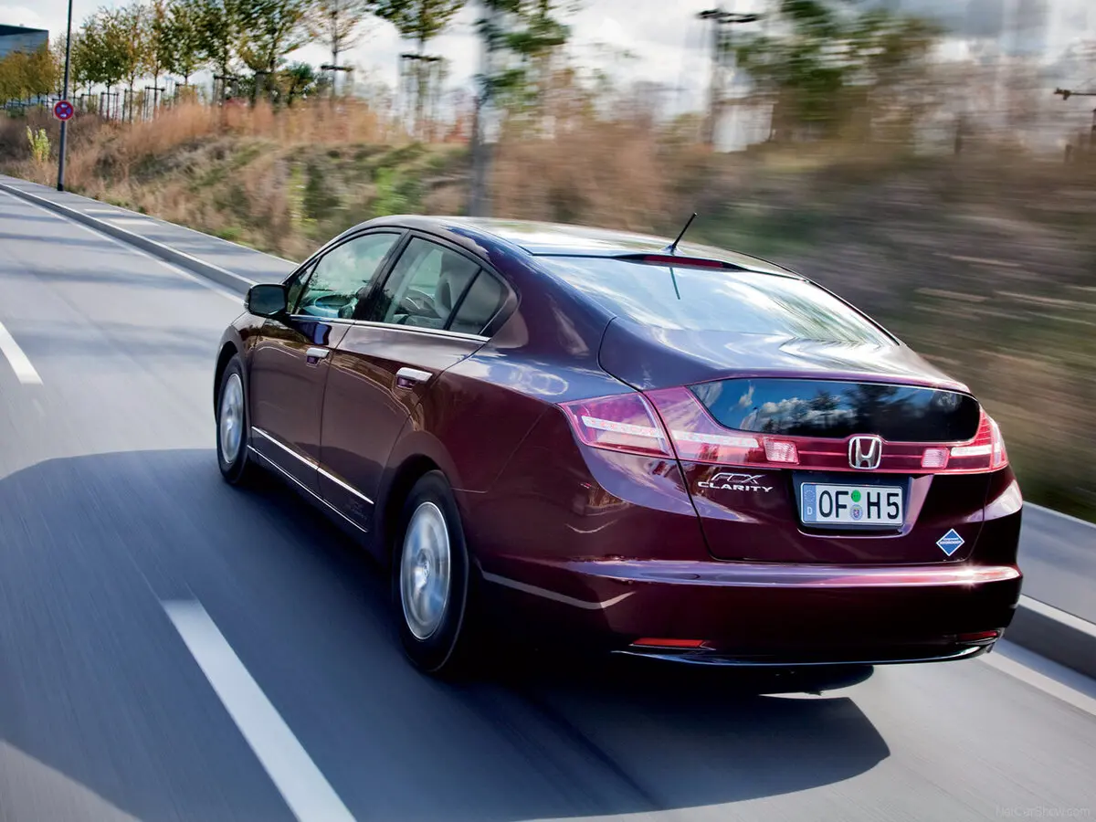 Honda Clarity I Седан — сүрөт 3