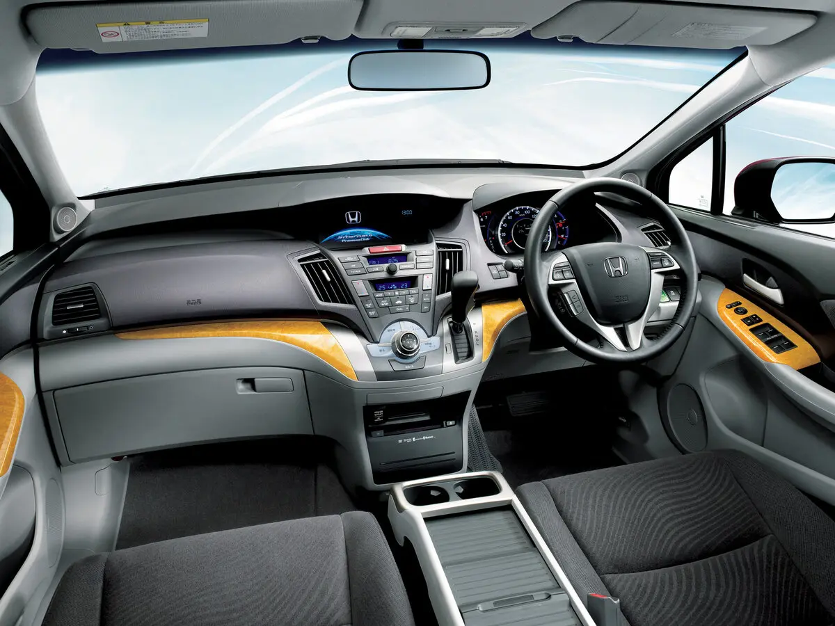 Honda Odyssey IV Компактвэн — фото 7