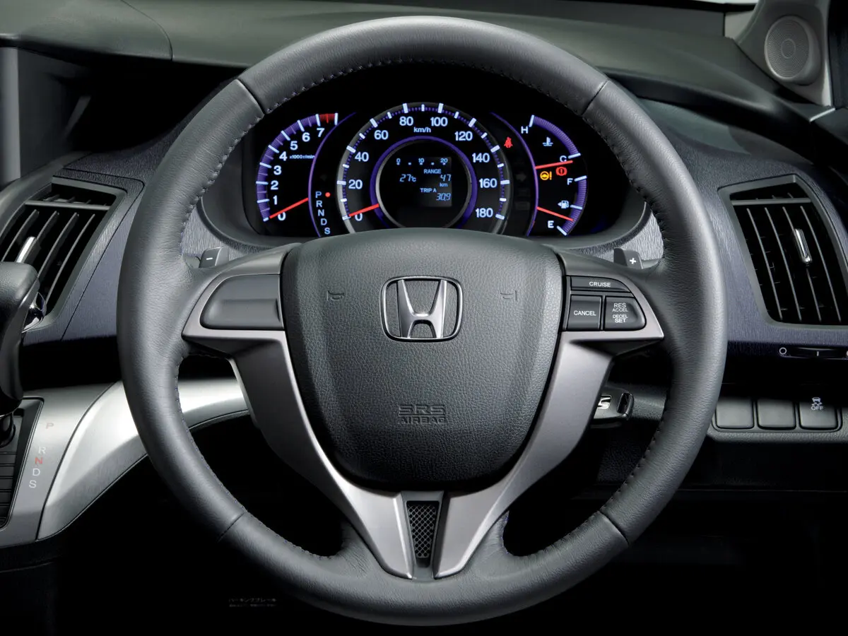 Honda Odyssey IV Компактвэн — фото 9