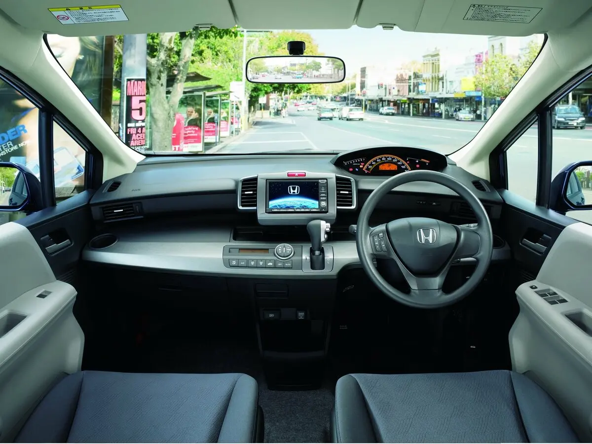 Honda Freed I Компактвэн — сүрөт 7