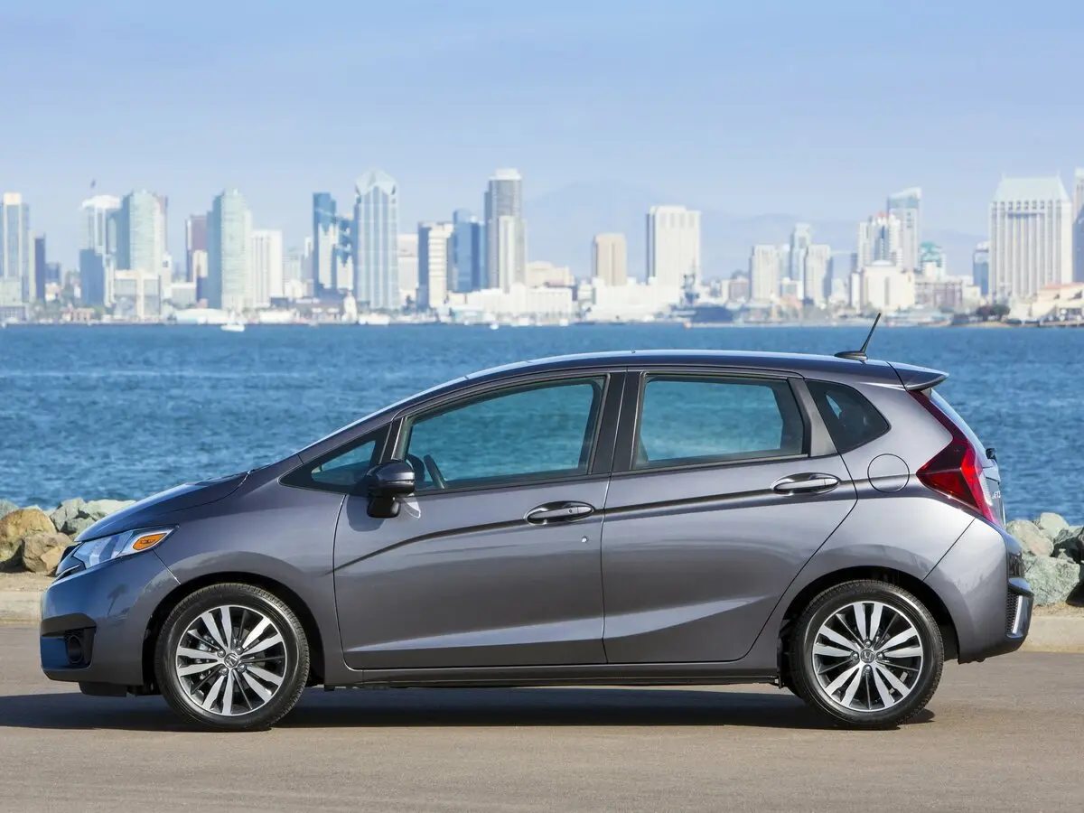 Honda Fit III Хэтчбек 5 дв. — фото 2