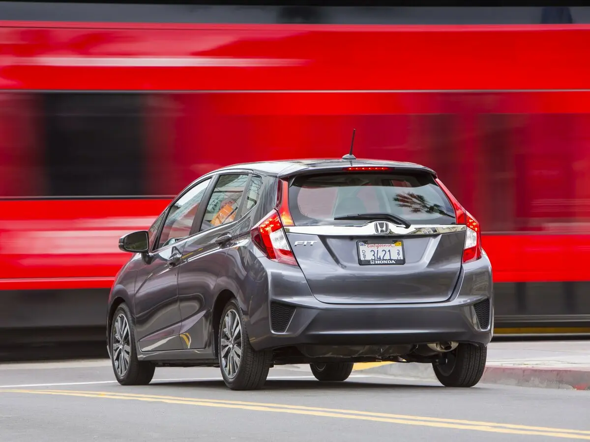 Honda Fit III Хэтчбек 5 дв. — фото 4