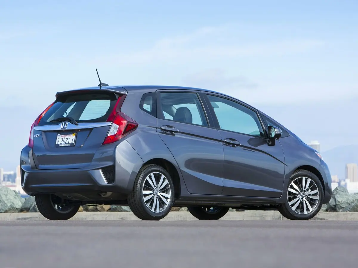 Honda Fit III Хэтчбек 5 дв. — фото 5