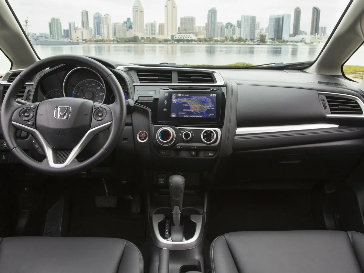 Honda Fit III Хэтчбек 5 дв. — фото 6