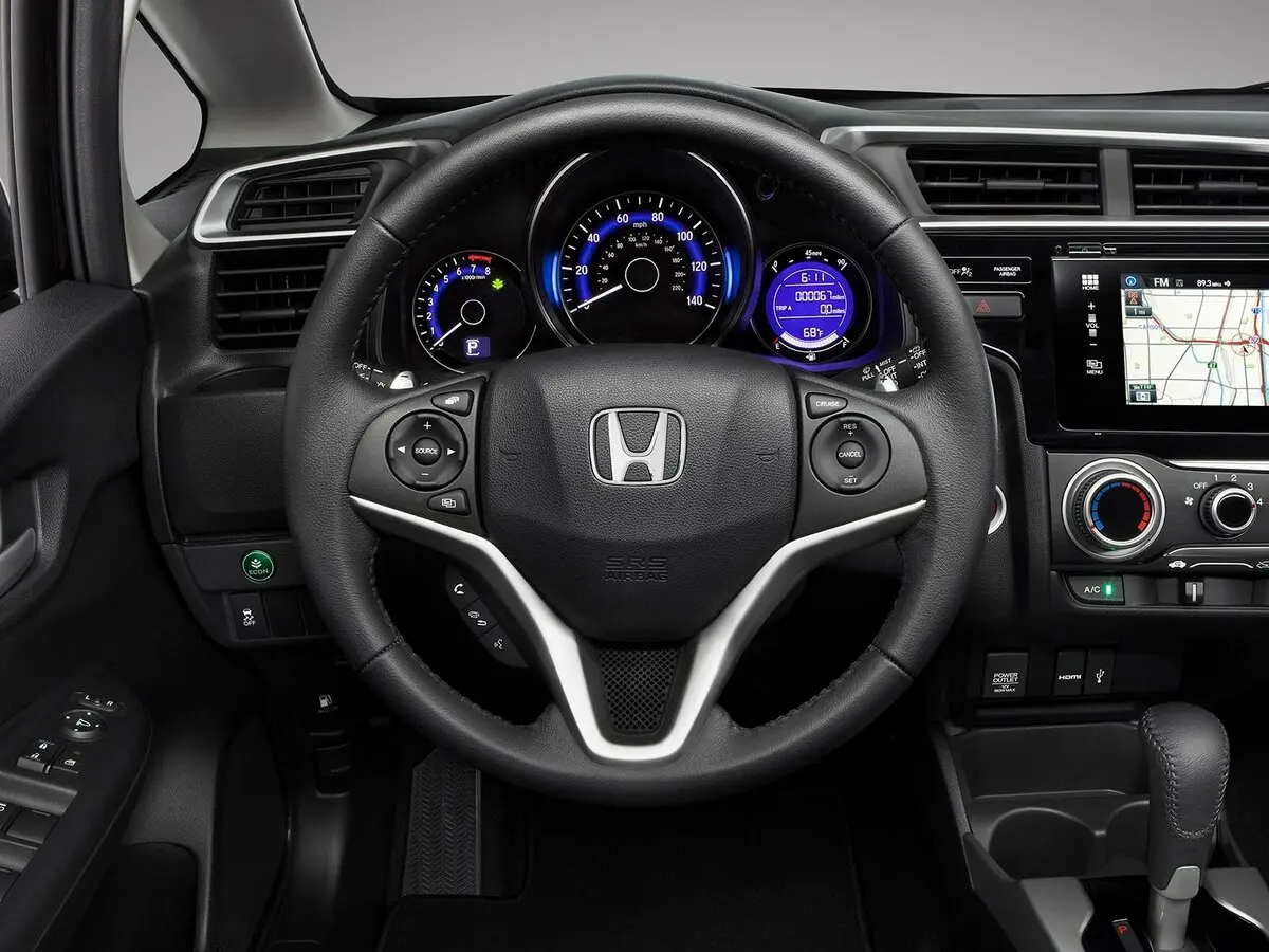 Honda Fit III Хэтчбек 5 дв. — фото 9