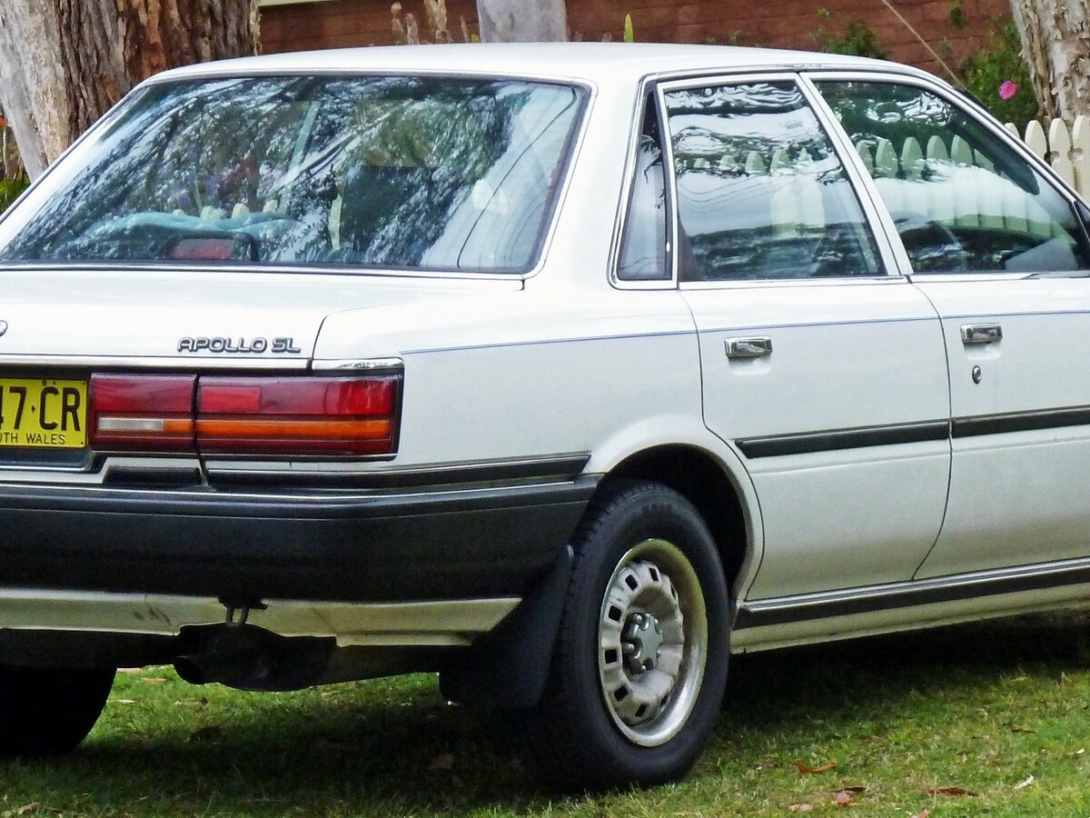 Holden Apollo 1991 – 1996 Седан — фото 3