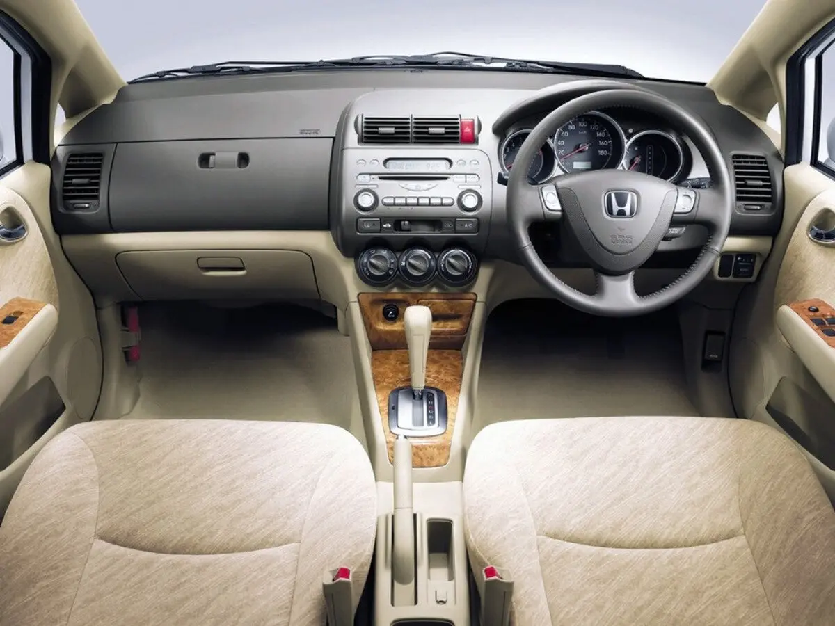 Honda Fit Aria 2002 – 2009 Седан — сүрөт 5