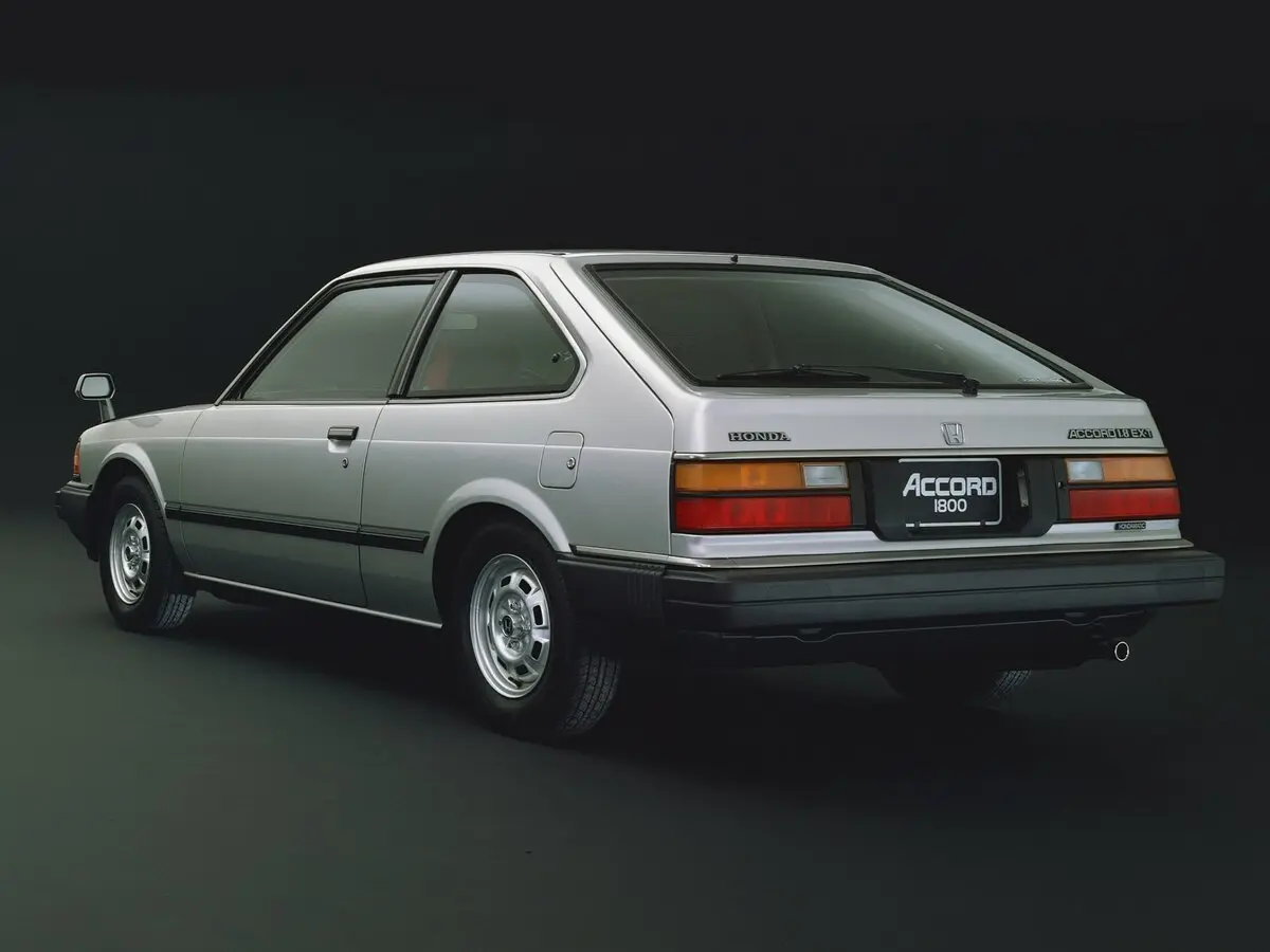 Honda Accord II Хэтчбек 3 дв. — фото 2